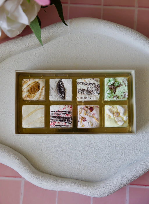 Cloudy Confection Marshmallows 160g - Signature Selection Box